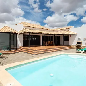  Villa Homeforguest Lobos Con Piscina Privada